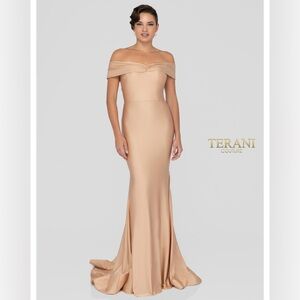 TERANI PROM 1912P8283
